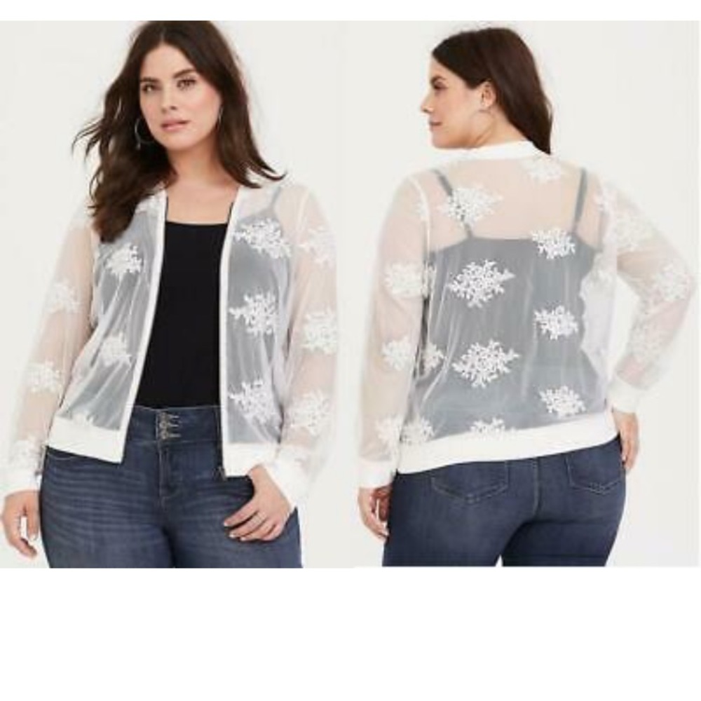 Cute light jacket!